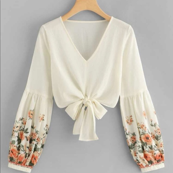 🌸HP🌺 Floral blouse crop top boho flower lantern sleeve tie chiffon cream white - Picture 2 of 9